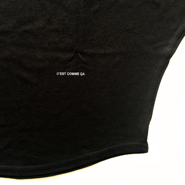 gris sur noir (grey on black)