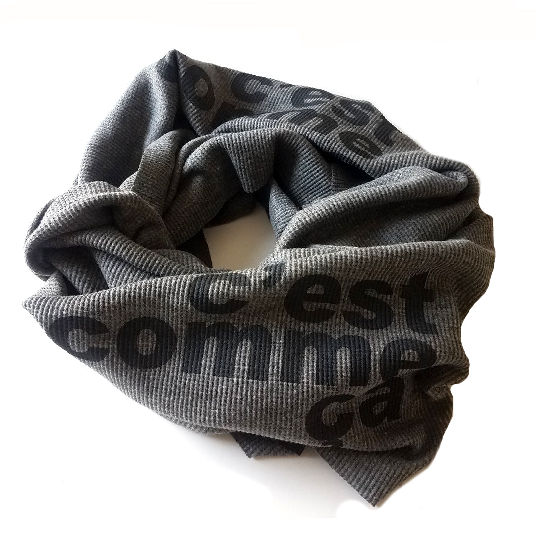 c'est comme ça (it's like that) in light heather grey only